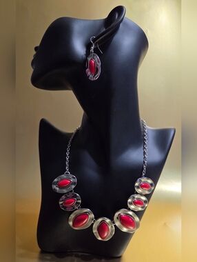 Silver Tone Necklace & Earring Set with Pink Cabochons